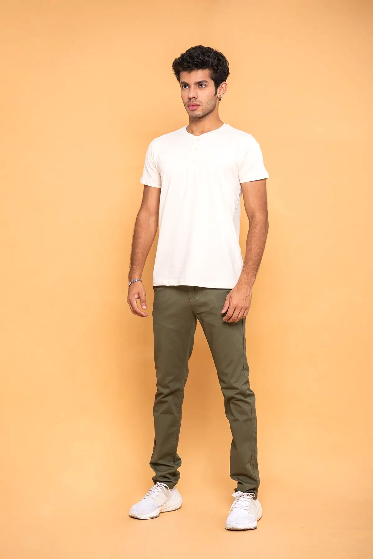 BASIC HENELY RELAXED FIT T-SHIRT