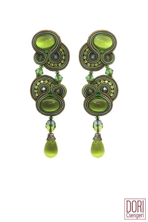 DoriGreen Striking Earrings