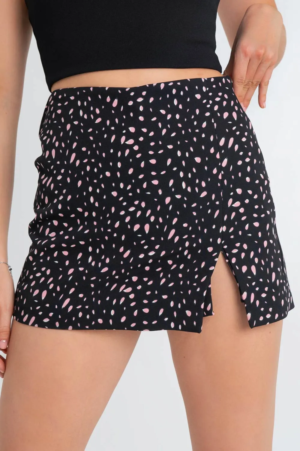 Falda short corto estampado tiro alto con abertura