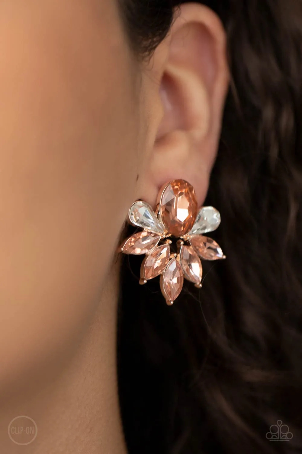 Fearless Finesse - Rose Gold Earring