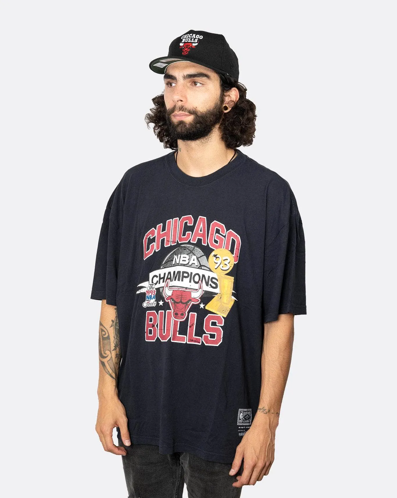 Mitchell & Ness Bulls Team History Tee