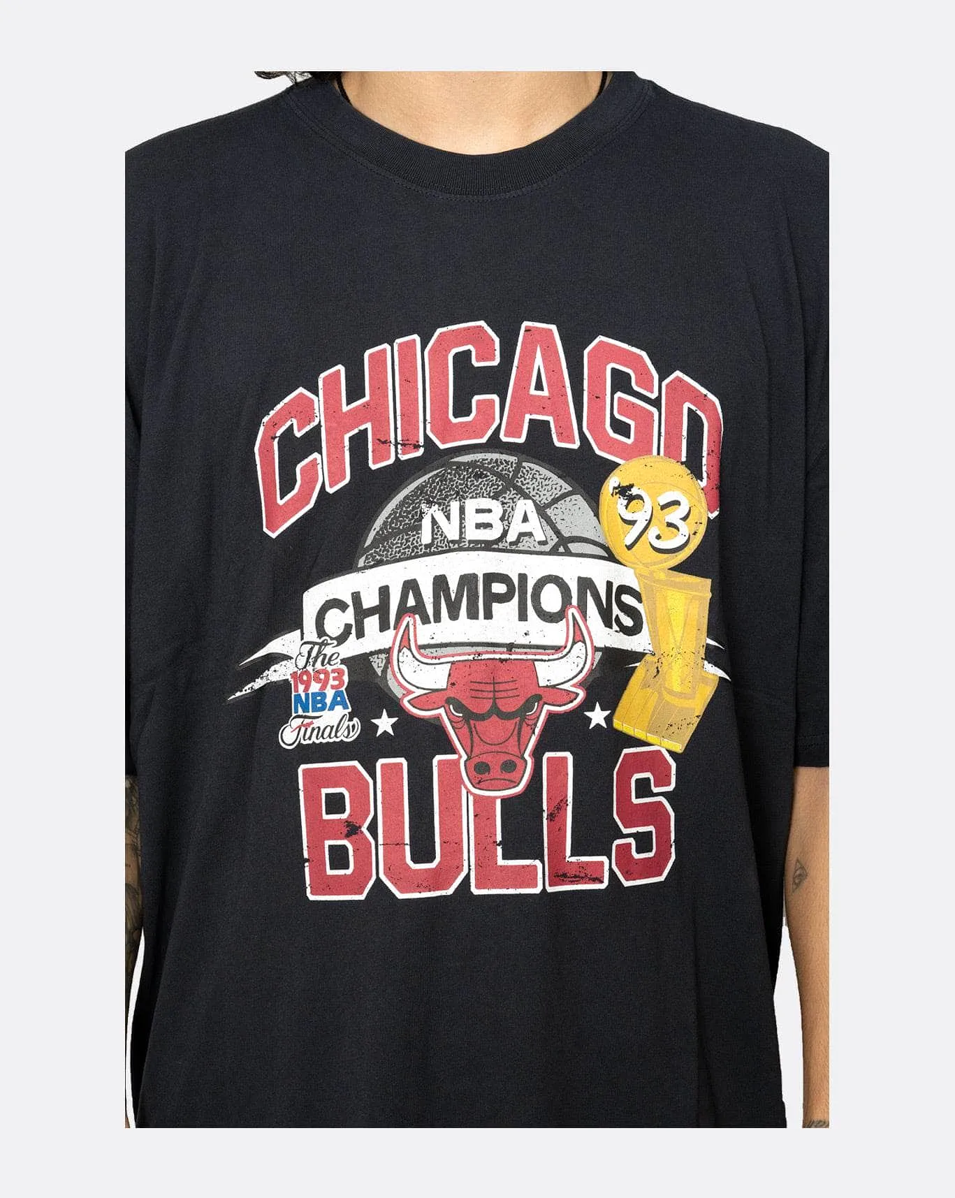 Mitchell & Ness Bulls Team History Tee