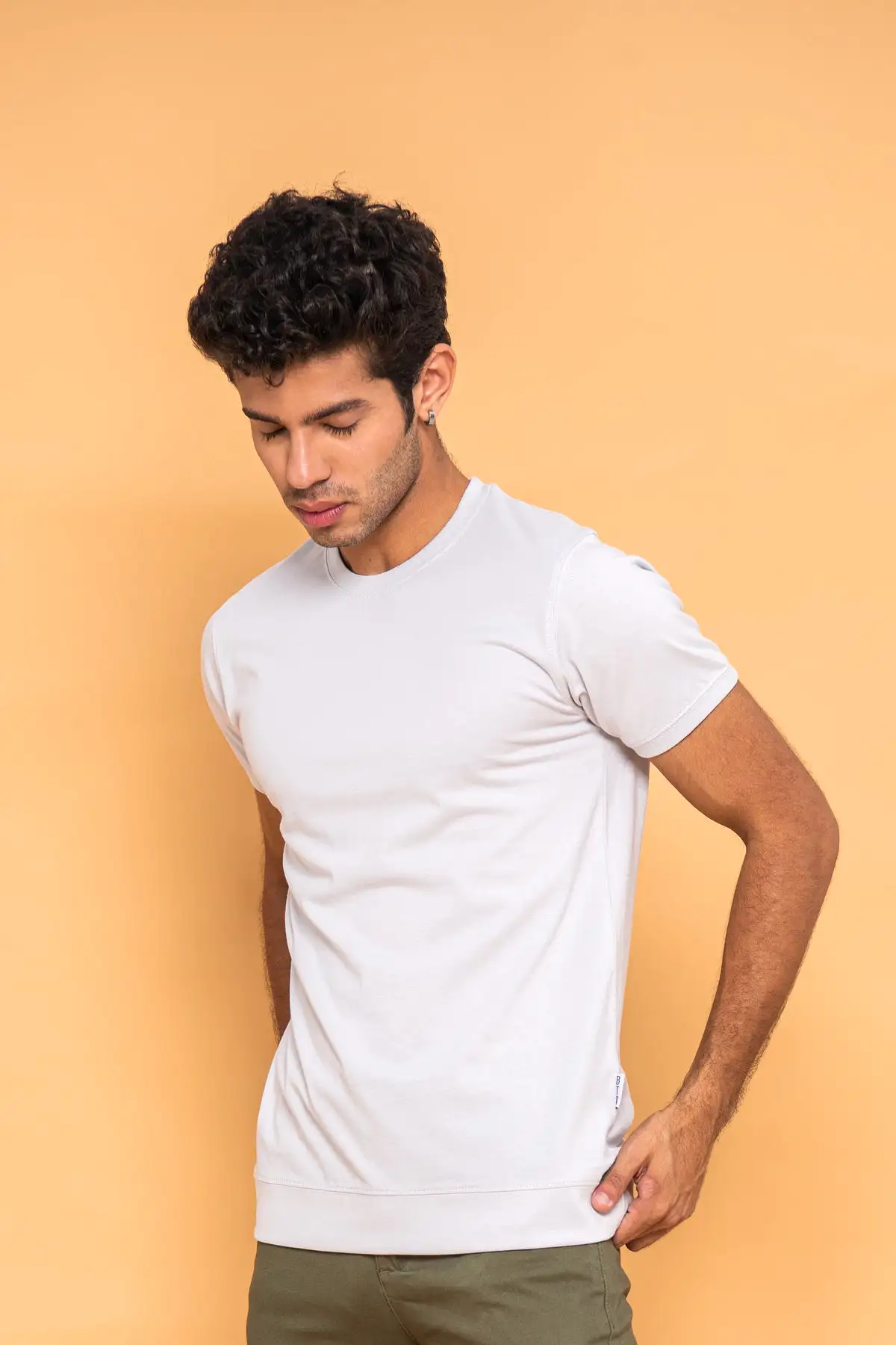 RELAXED FIT T-SHIRT WITH RIBBED HEM