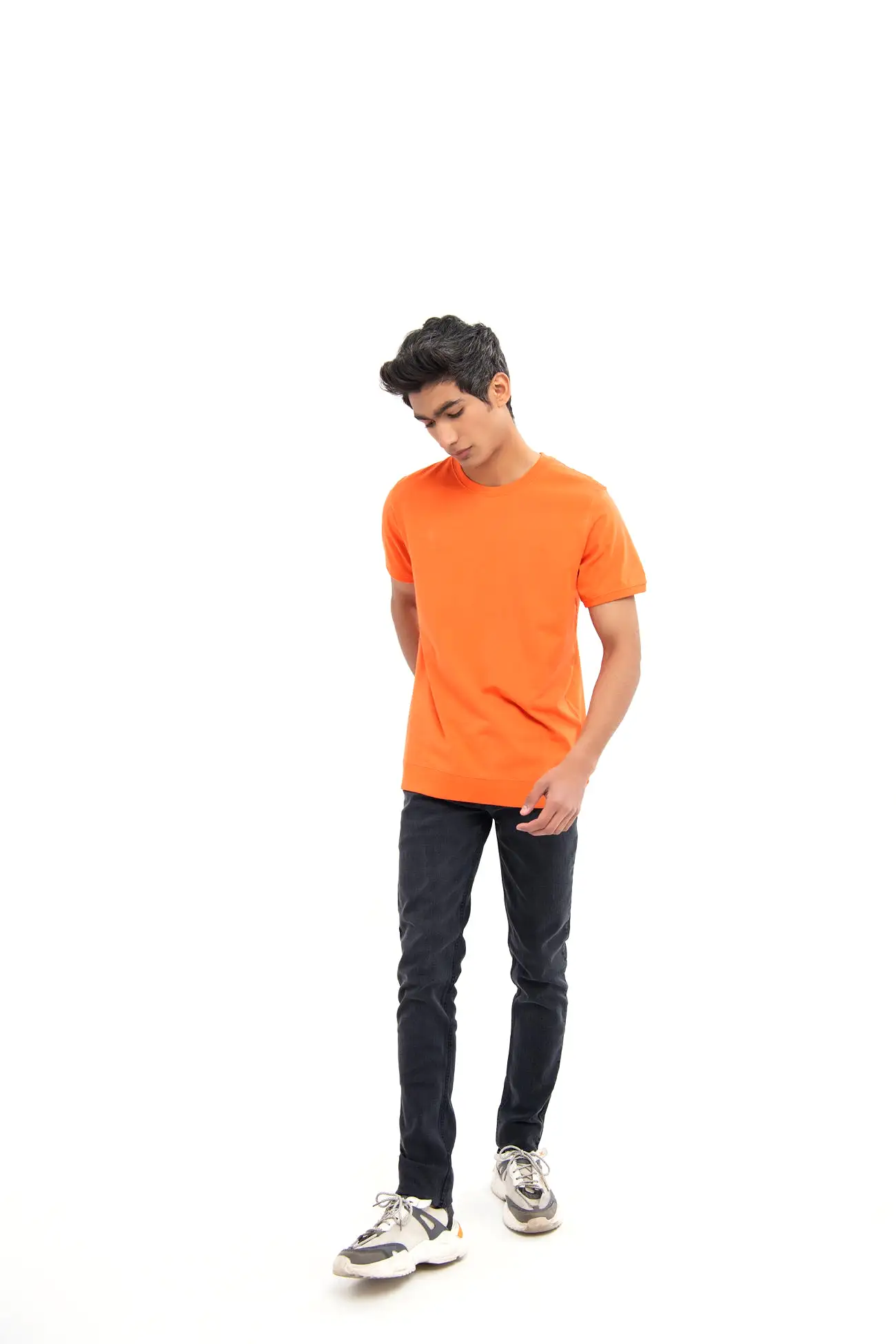 RELAXED FIT T-SHIRT WITH RIBBED HEM